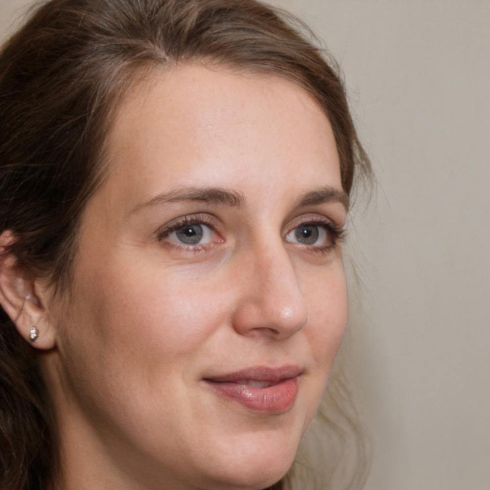 Elena Ruiz - Experta en Inversiones